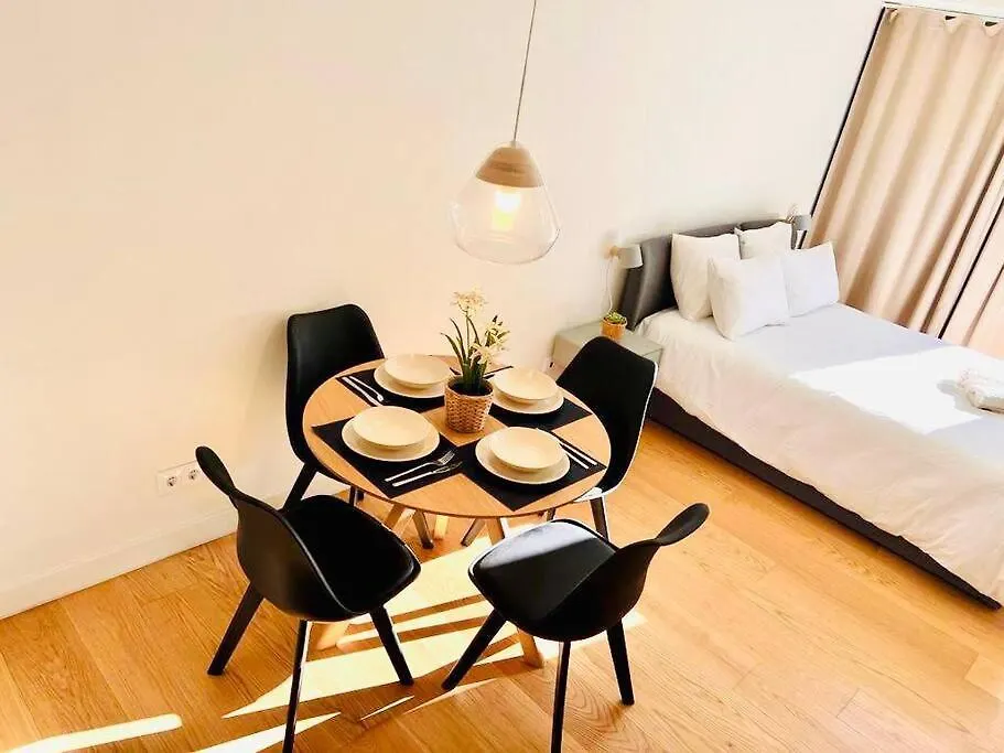 Lisbon Crespo High Class Studio Next To Saldanha location